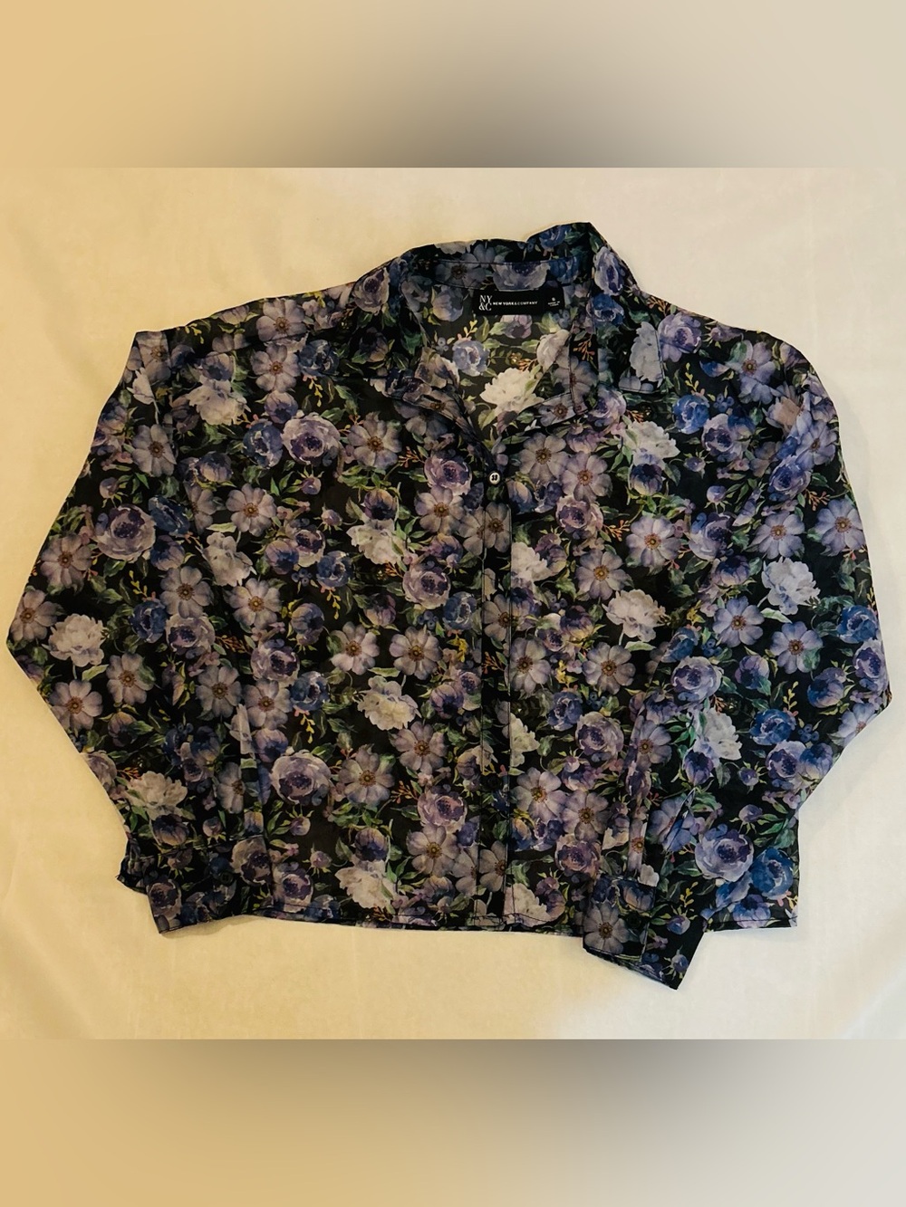 New York & Company Black Floral Button-Up Blouse